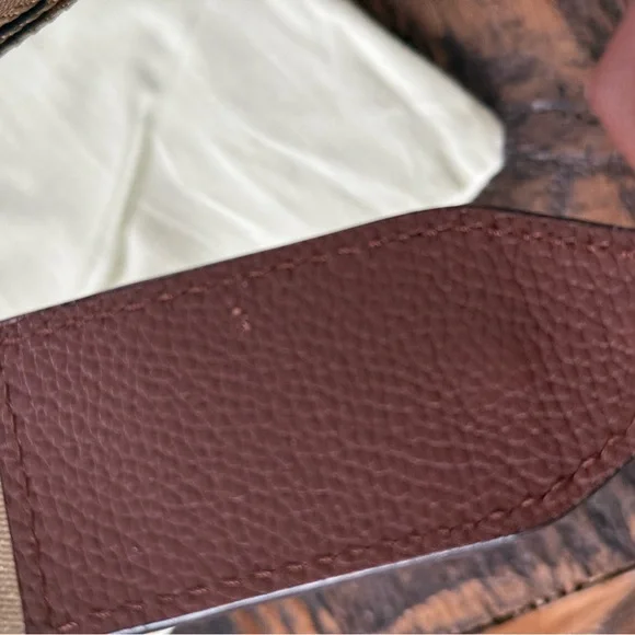 Burberry Vintage Checked Note Crossbody Bag - Picture 11 of 15